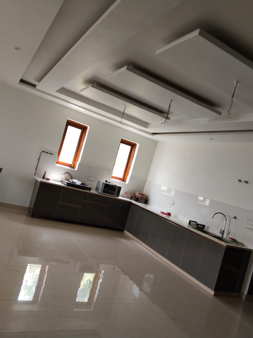 3 BHK Semi Furnished Flat for Rent in Palam Vihar, Gurgaon