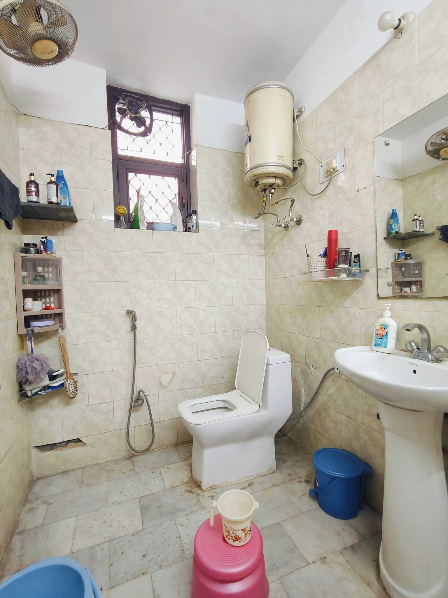 3 BHK Flat for Rent in Sector 31, Gurugram