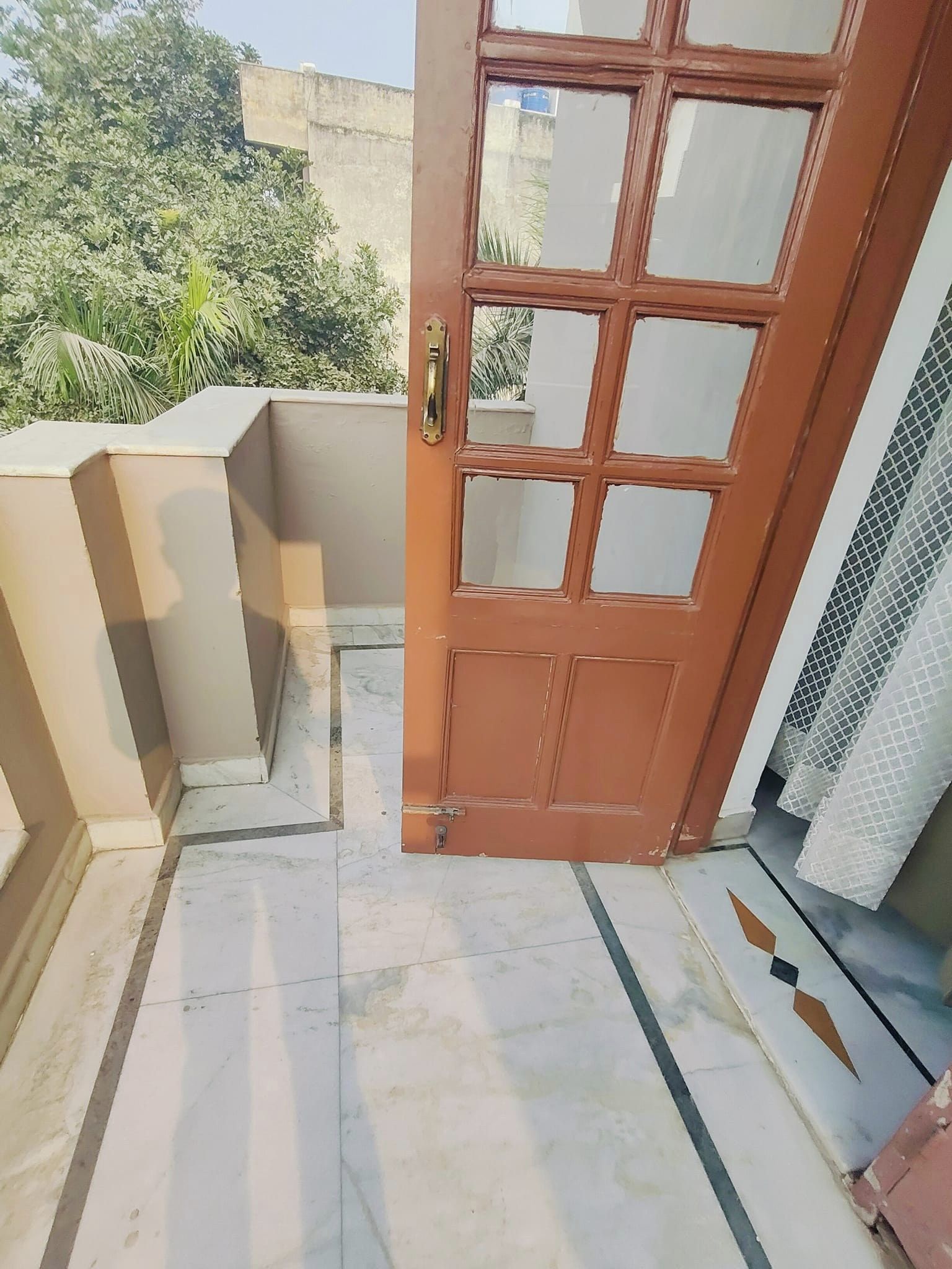3 BHK Semi-Furnished Flats in Sector 40, Gurugram
