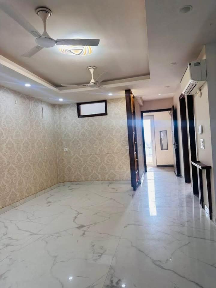 3 BHK Semi-Furnished Flat for Rent in Sector 41, Gurugram