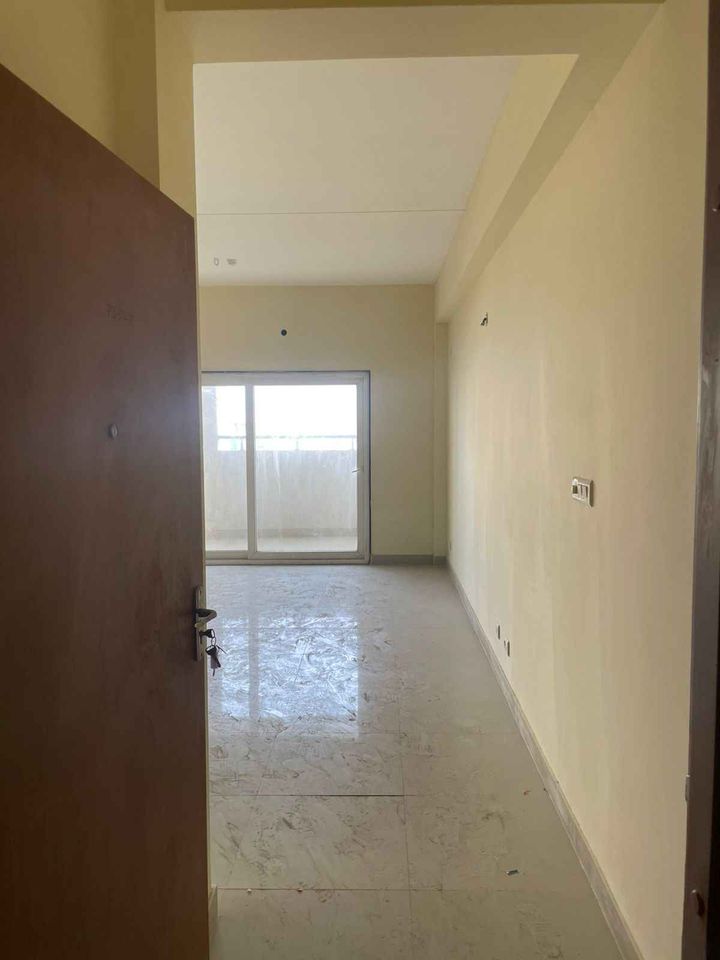 4 BHK Semi-Furnished Flat for Rent in Sector 10, Dwarka