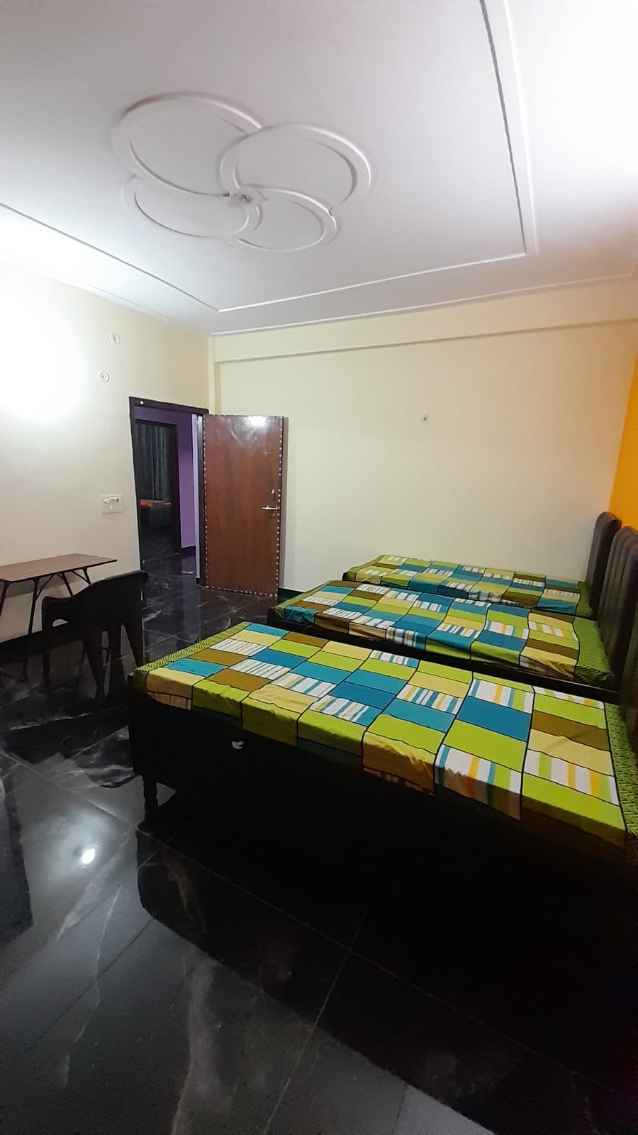 Comfortable PG for Girls in Sector 61, Noida | Safe and Secure