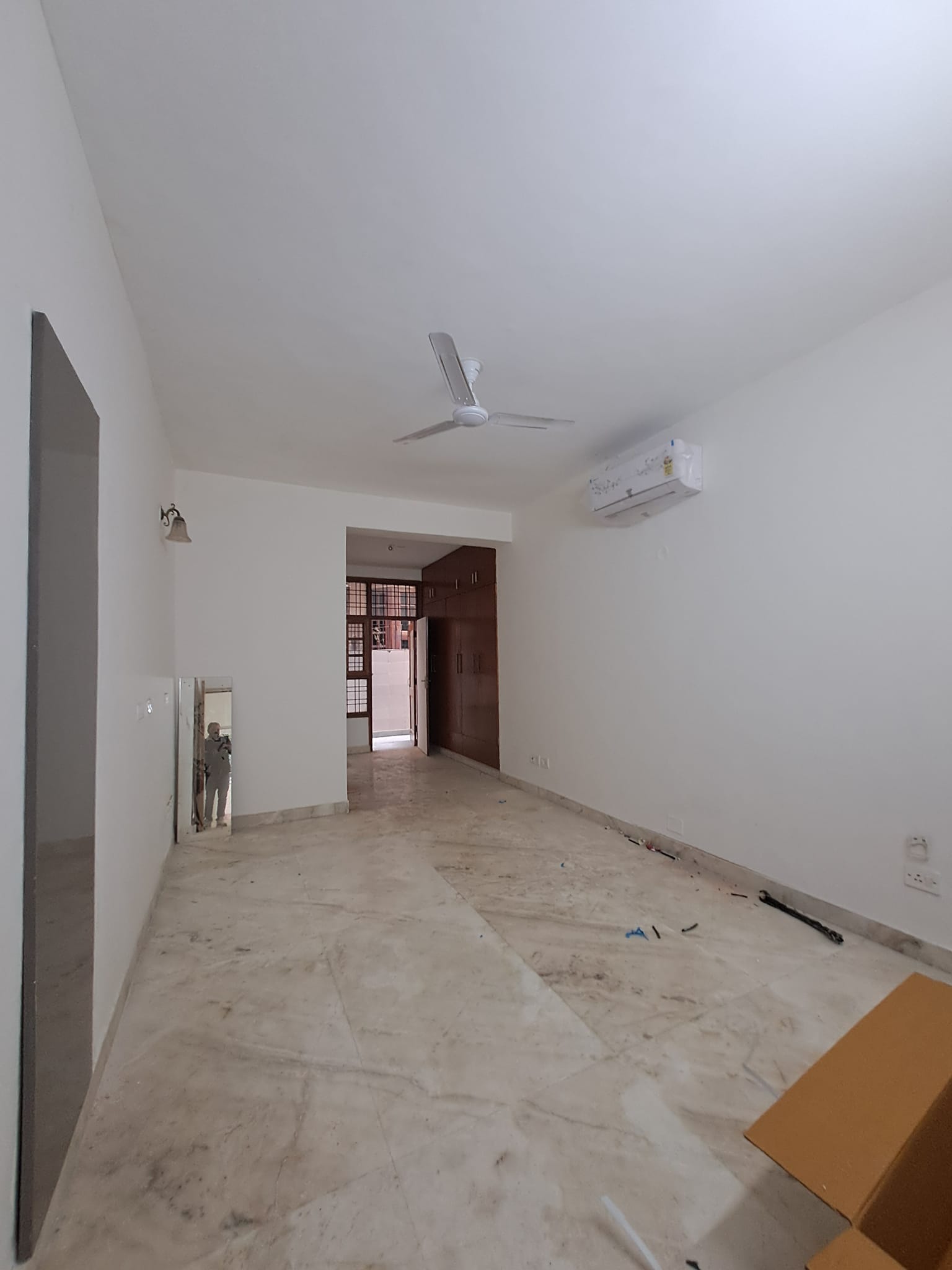 3 BHK Semi-Furnished Flats for Rent in Sector 41, Gurugram